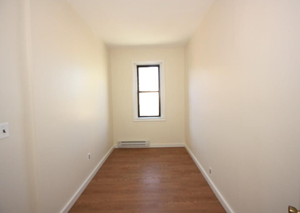 2nd image of 90 Buswell St #3R