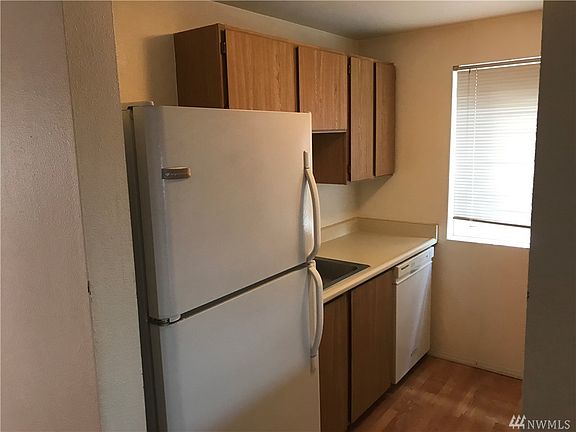3rd image of 3438 I St NE APT P201