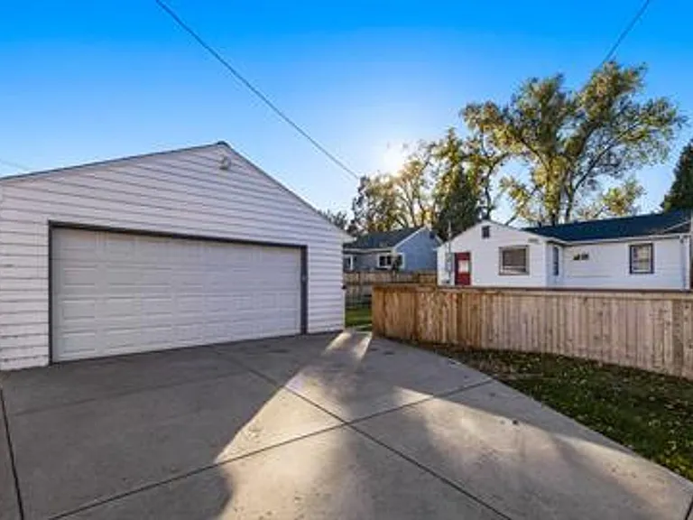 1704 S Humboldt St — Photo 12