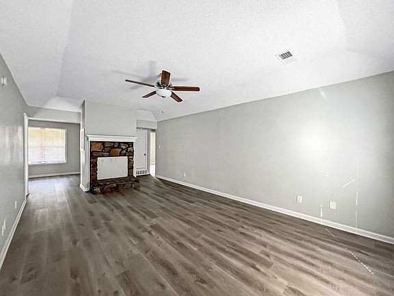 4th image of 4614 Sunnyslope Dr