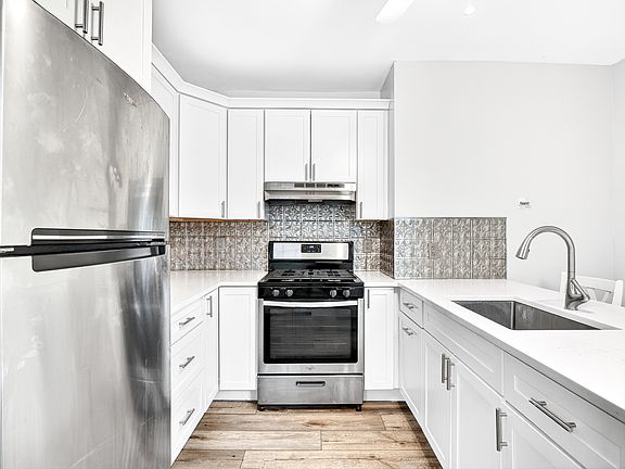 4th image of 48 S Mill St Floor 2