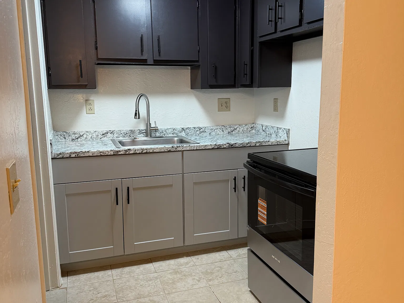 12221 W Bell Rd — Photo 4
