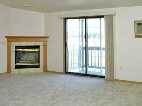 Deerbrook Apartments