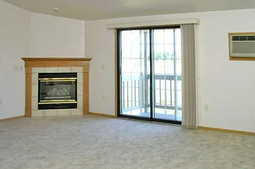Deerbrook Apartments Photo 1