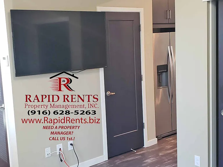400 Tailoff Ln #1 — Photo 15
