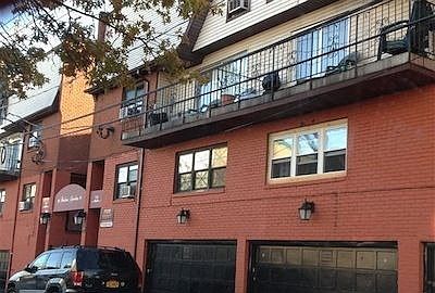 2nd image of 137 36th St APT 33E