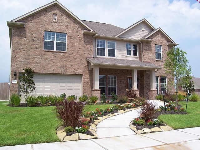 1st image of 3704 Canterbury Park Dr