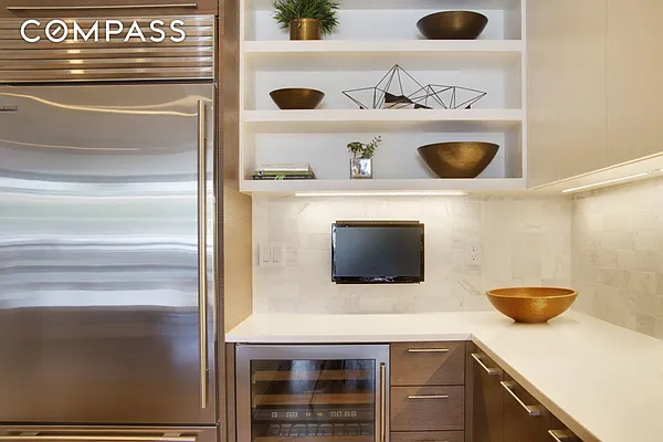 Sold by Compass | media 17