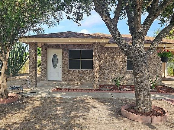 3rd image of 645 Calder Ln