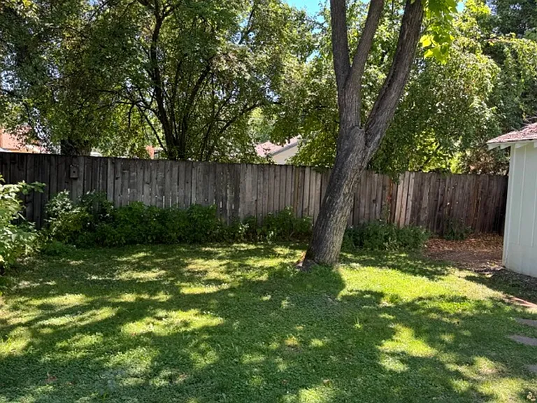 809 King St — Photo 10