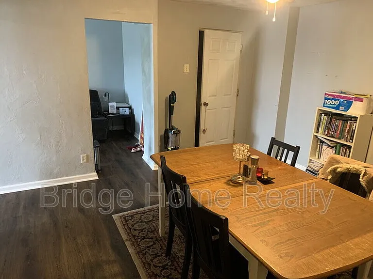 127 Margaret St — Photo 7