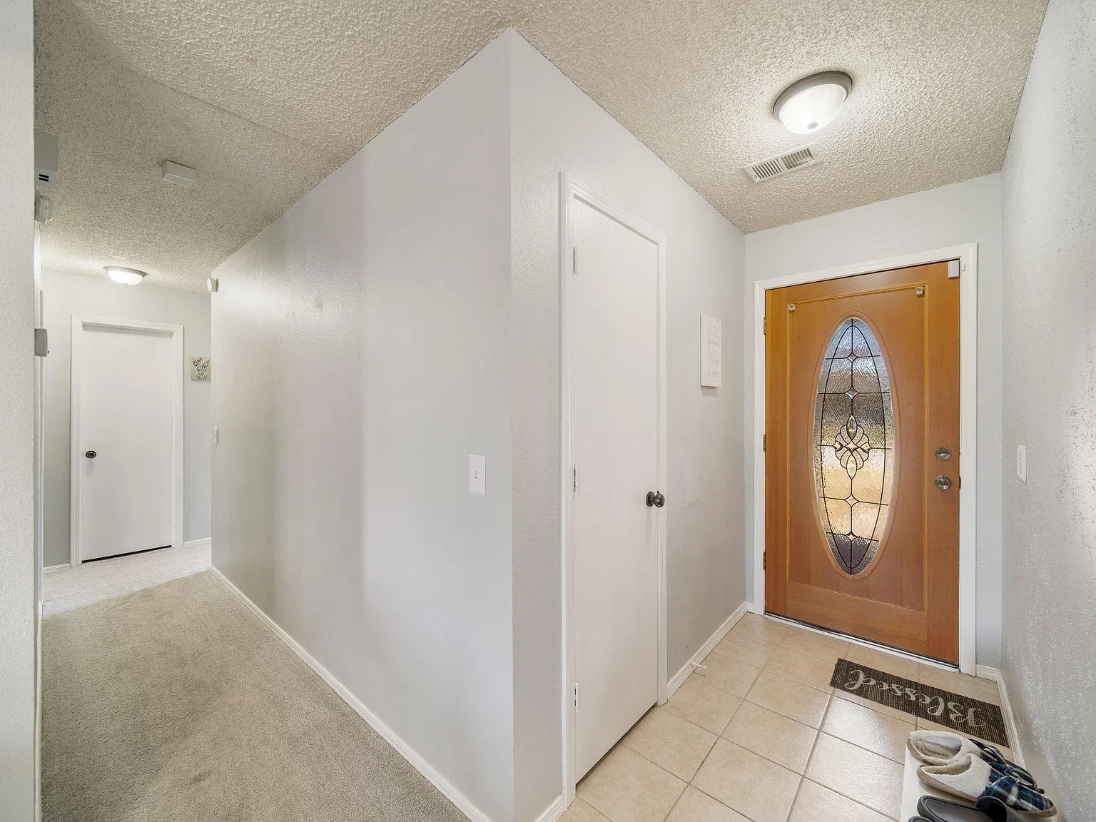 3 bed, $1,575 — Photo 3