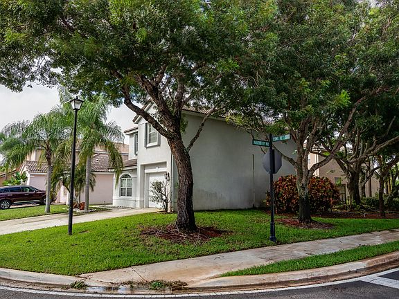 Home For Sale In Lake Charleston