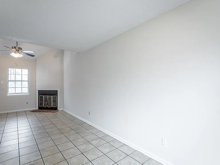 Amberwood Chalet: Modern Comfort in Chattanooga — Photo 10