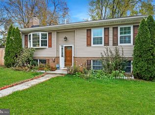 718 Wirt St SW, Leesburg, VA 20175