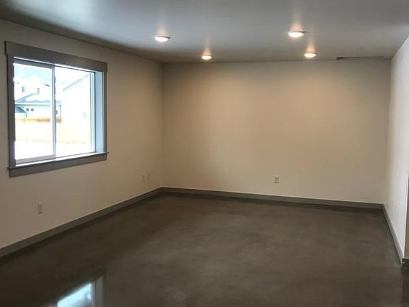 2nd image of 3065 Catron St #C