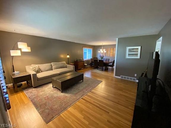 2nd image of 6438 Glenallen Ave