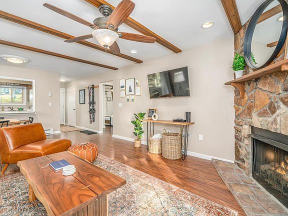 3rd image of 24 Pinetop Cir Unit 24B