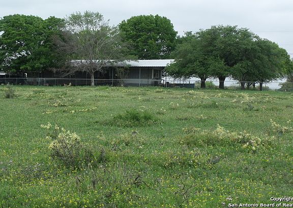 4th image of 6652 Fm 462 South