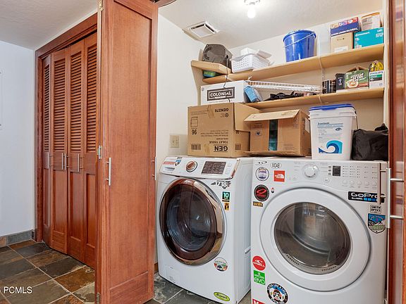 5th image of 320 Marsac Ave