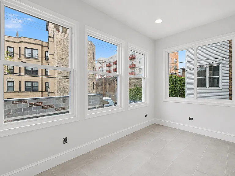 6914 N Sheridan Rd #2 — Photo 12