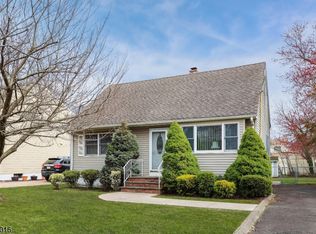 933 Raritan Rd, Clark, NJ 07066