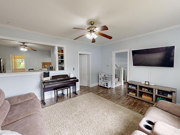 3rd image of 524 South Colony Street
