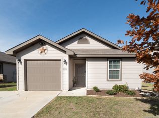 2204 Darst, Seguin, TX 78155