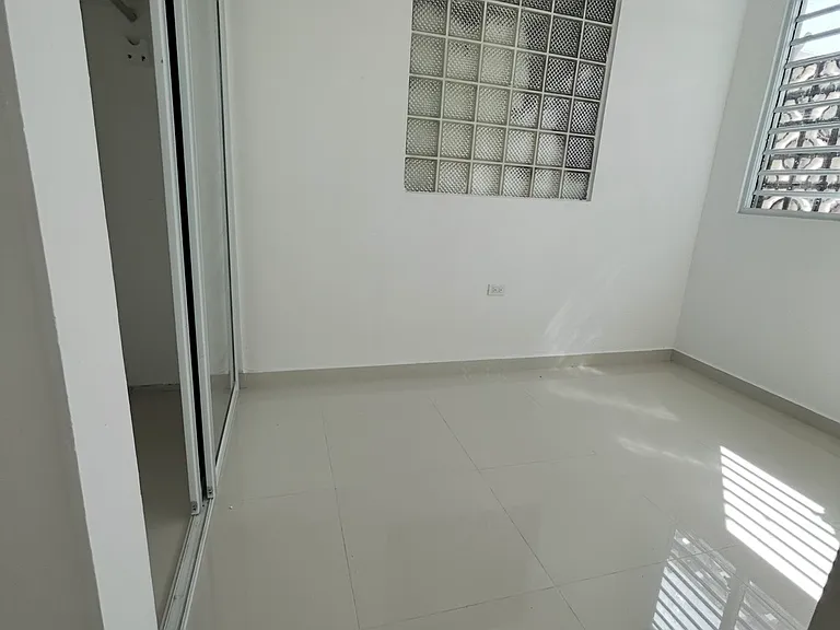 1504 Calle Mirsonia #2 — Photo 7