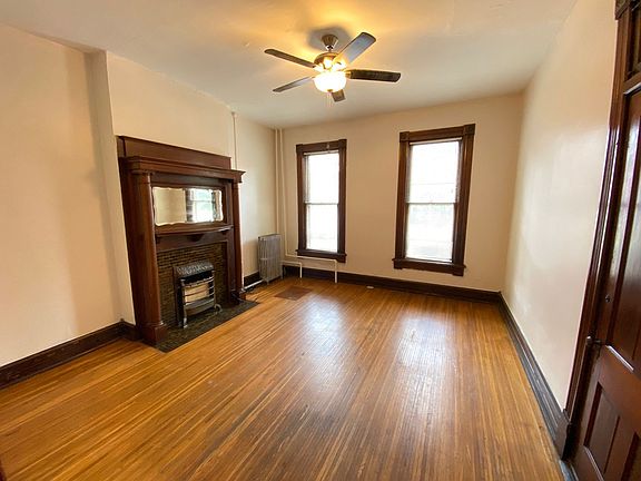 4th image of 97 E Lincoln St APT 1