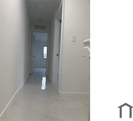 3 bed, 1400 sqft, $2,500 — Photo 3