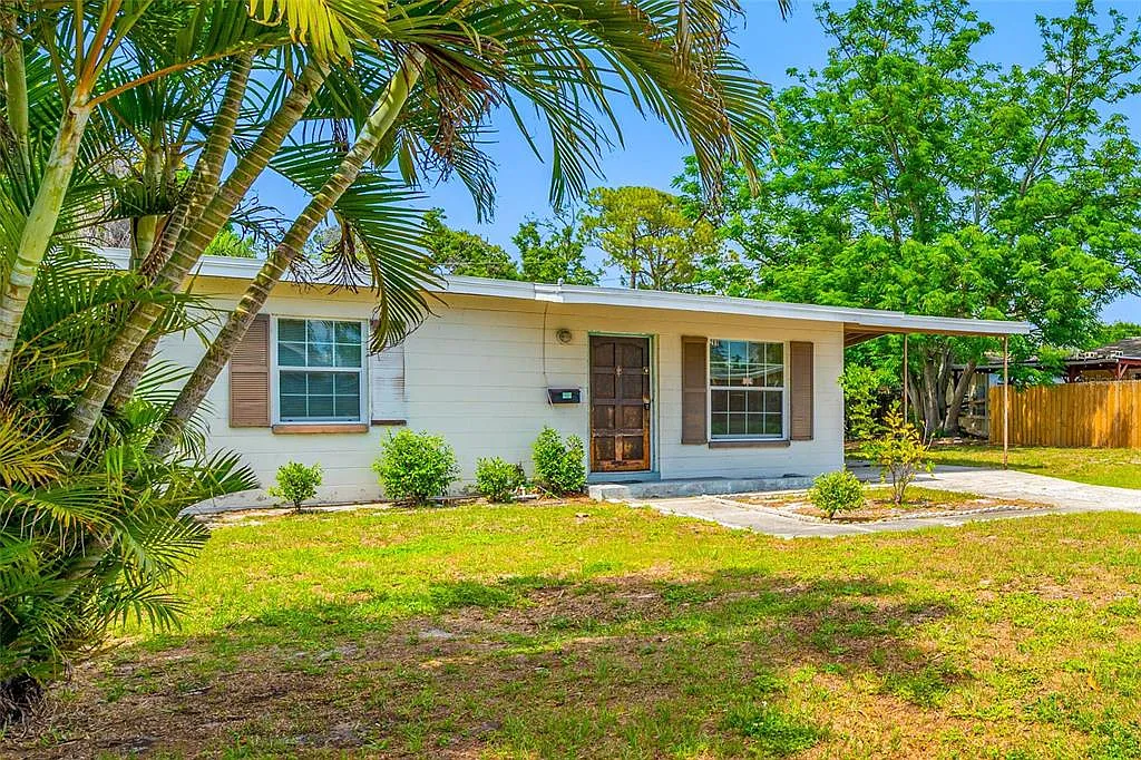 2 bed, 1.0 bath, 642 sqft, $1,885 — Photo 1