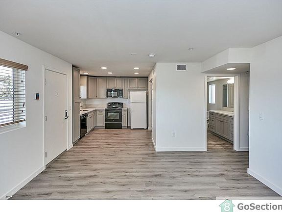 4th image of 1315 W Florence Ave APT 213