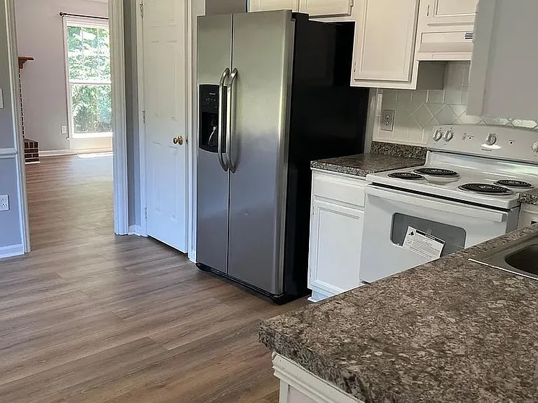 1307 Newfoundland Ct — Photo 6
