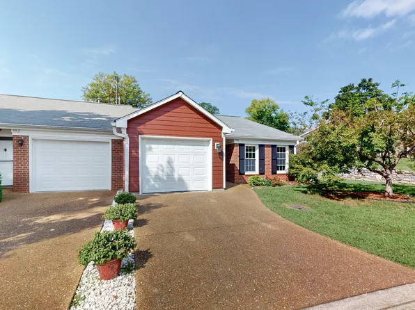 900 Glenmary Ct, Nashville, TN 37205