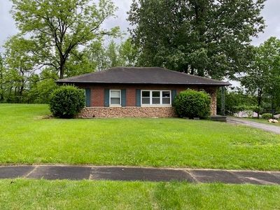 821 N 4th St, Central City, KY, 42330