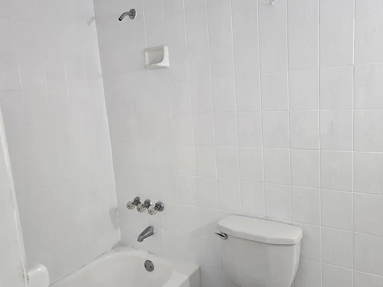 11304 SW 7th St — Photo 3