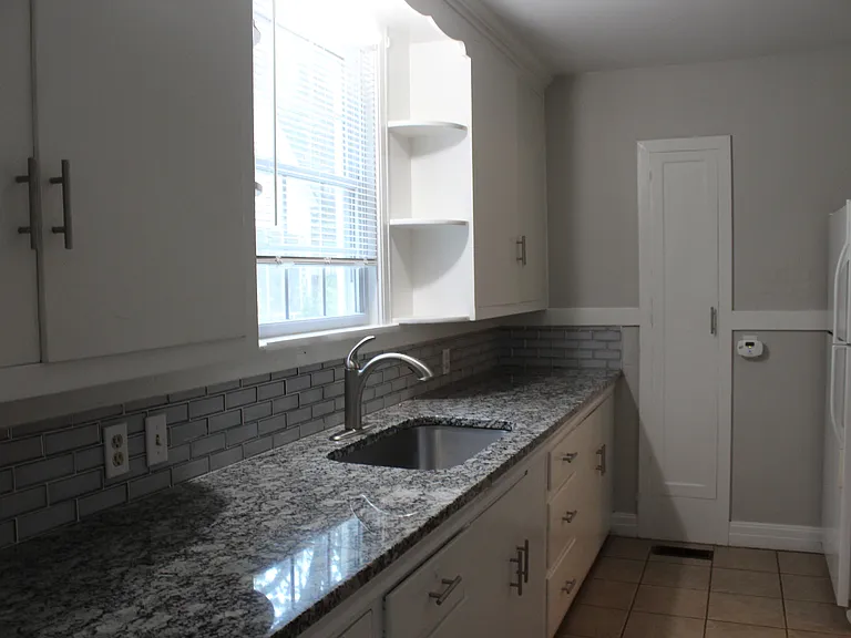 608 N Tyler St — Photo 8