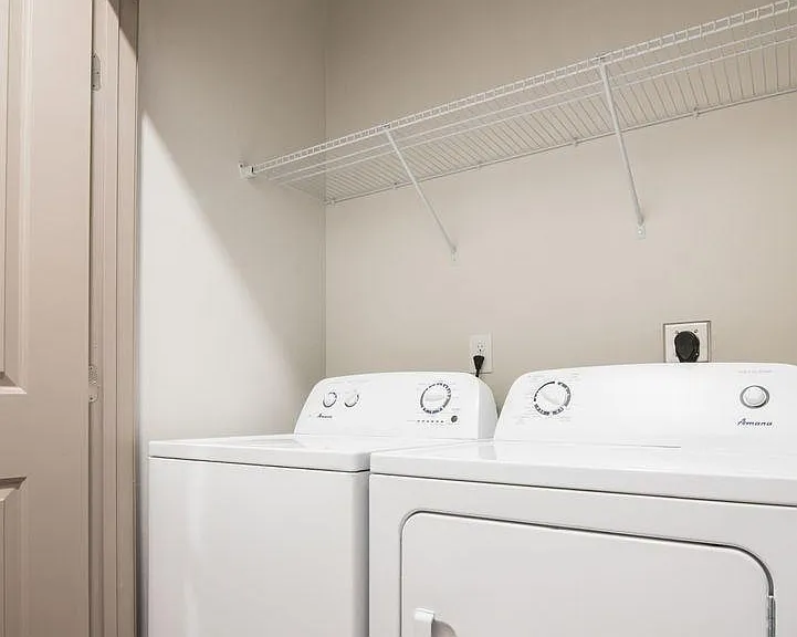 Marvel Apartments — Photo 22
