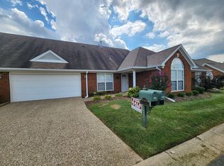 10413 Monticello Forest Cir, Louisville, KY 40299