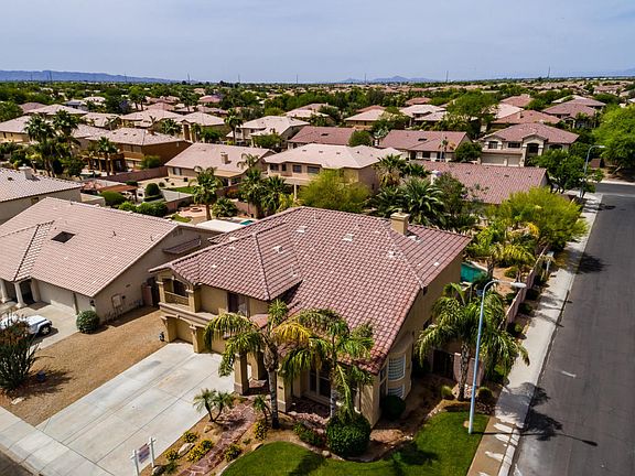 3rd image of 1452 E Mead Dr