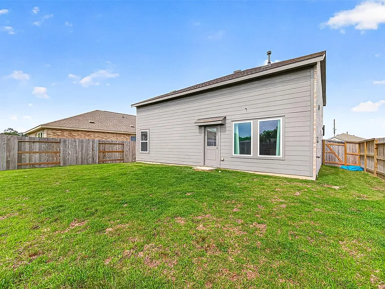 18634 Scopello Dr — Photo 45