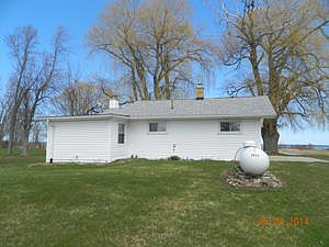 2nd image of 5950 Lakeview Dr