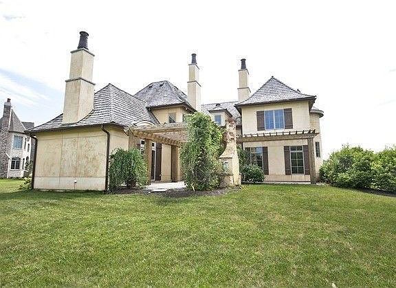 2nd image of 39W132 Long Meadow Ln