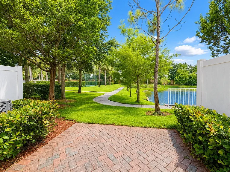 5977 Monterra Club Dr — Photo 7