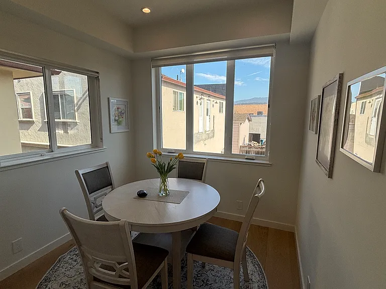 447 Main St #3 — Photo 8