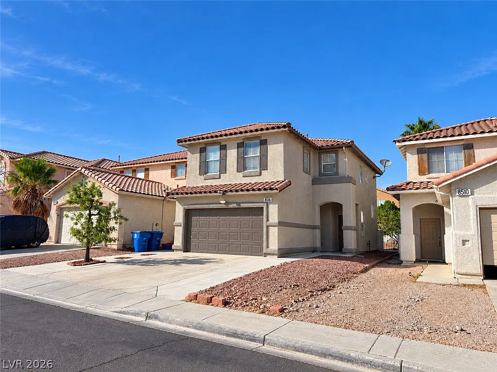 3 bed, 2.5 bath, 1517 sqft, $2,000 — Photo 1