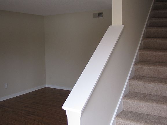 3rd image of 909 Brookway West Dr