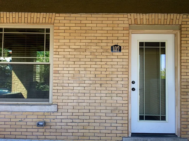 806 Park Ave — Photo 30