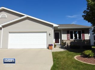 2241 Knuell St, Manitowoc, WI 54220